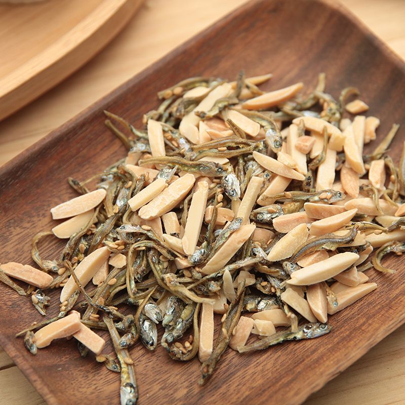 cá hạnh nhân nhật bản